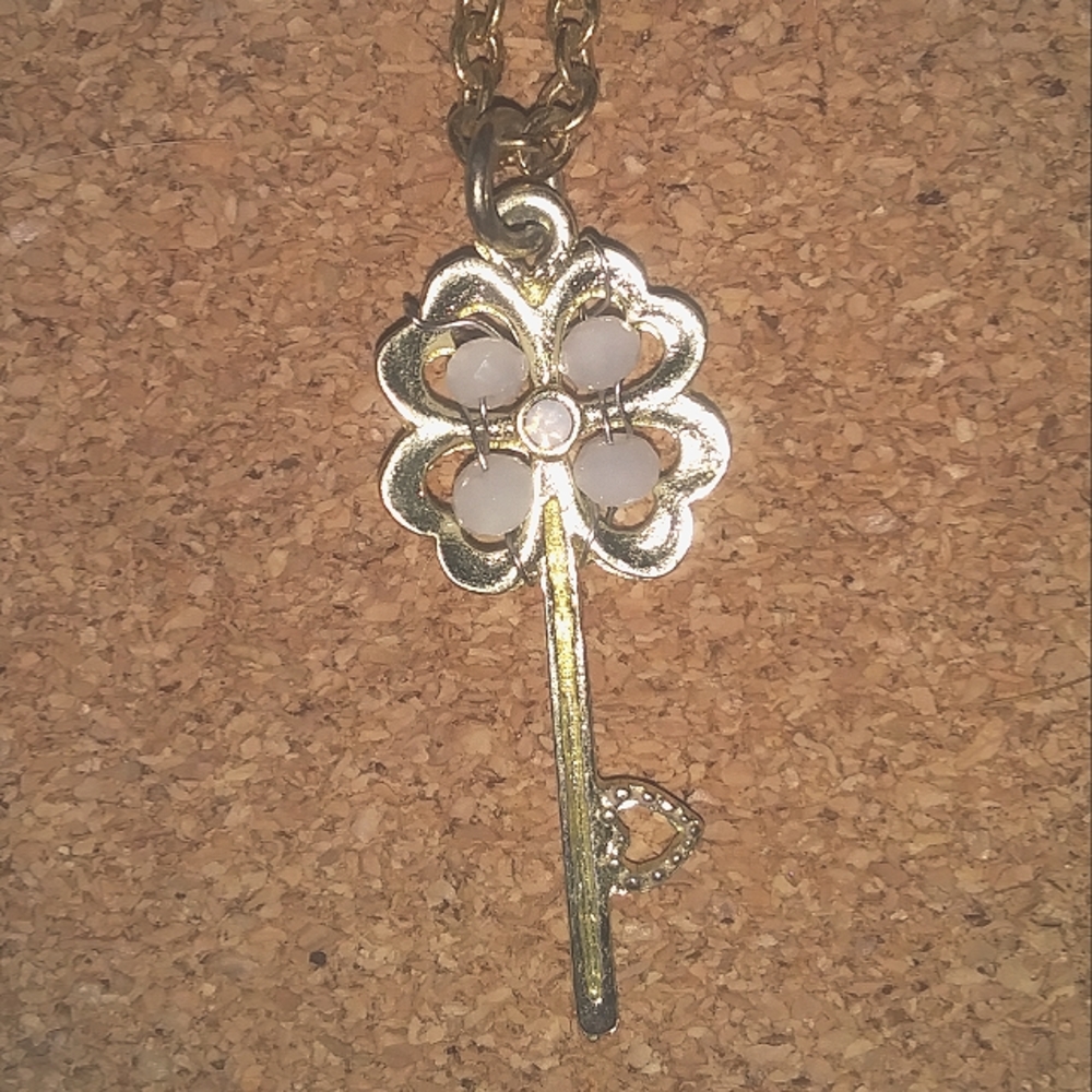 Necklace Bundle - Picture 5 of 7